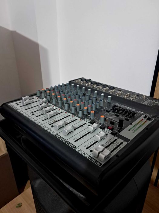 Mixer behringer PMP 500și boxă fbt în stare foarte bună