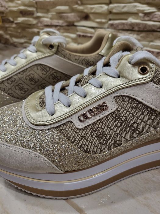 Оригинални Дамски Обувки GUESS 41 номер