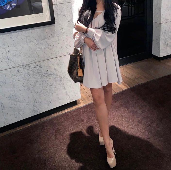 Бежова рокля After the store