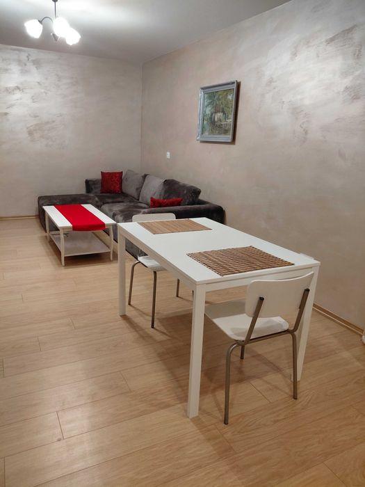 Гарсониера под наем в Дружба2