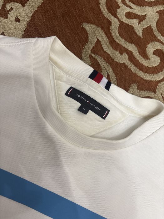 Свитшот мужской белый