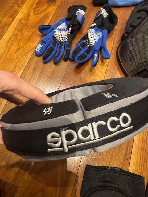 Vând kit echipament karting - ca nou