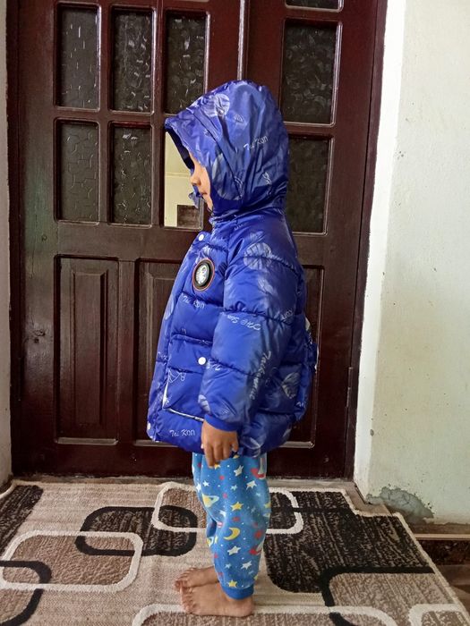 Kurtka bolalar uchun holati zo'r