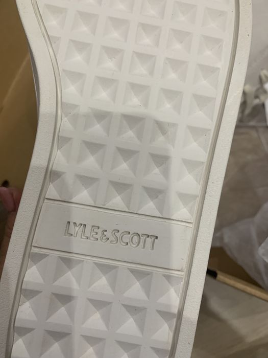 Нови мъжки сникърси Lyle & Scott естествена кожа