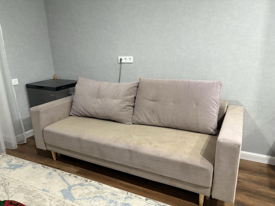 Продам диван в хорошем состоянии