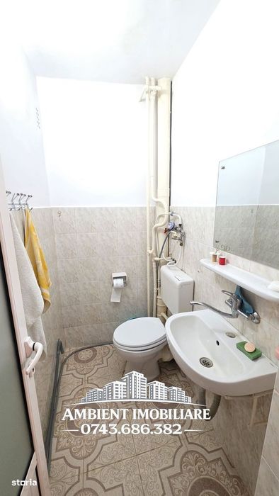 Apartament 3 camere, etaj 3, VASLUI - zona GARA;