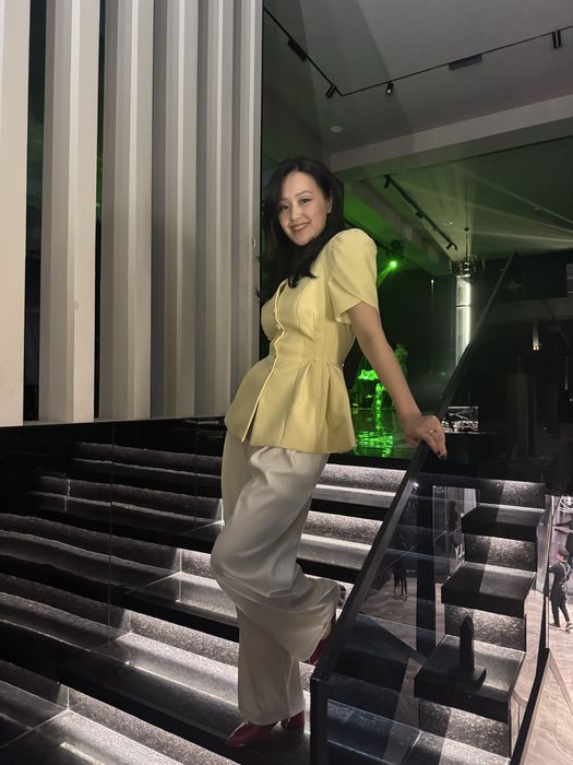 Новый пиджак надевала всего 1 раз