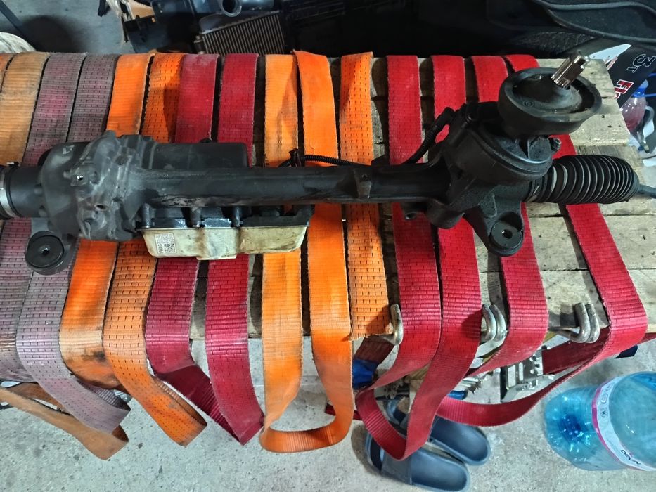 продавам електрипеска рейка за ваг групата пасат туран ауди  q3