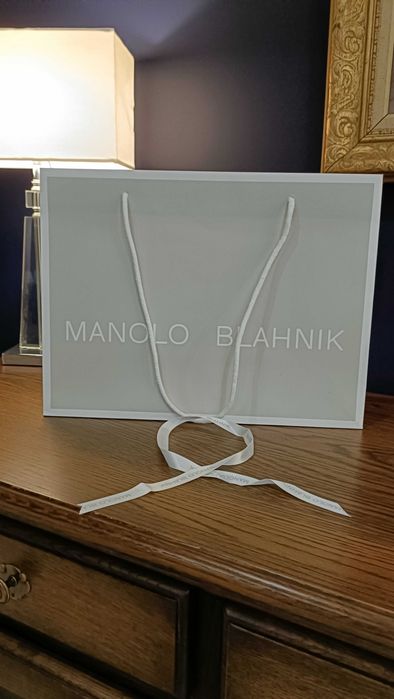 Оригинален Manolo Blahnik плик
