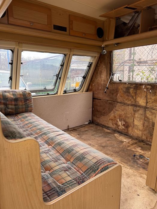 Каравана Bailey двуоса