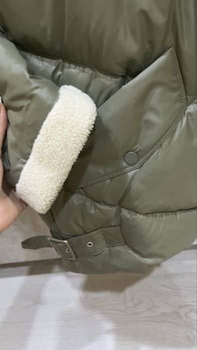 Зимняя куртка на пуху