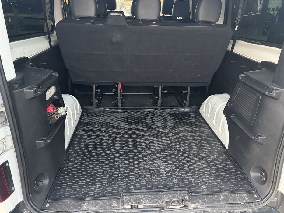 Renault trafic 8+1,2.0d