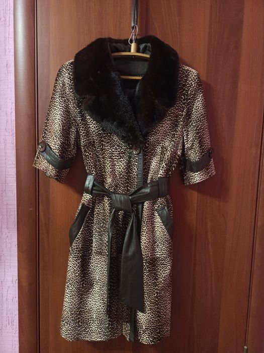 Продам польто демисезонное