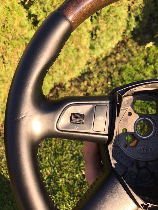 Махагонов волан за Audi A4 A6 A8