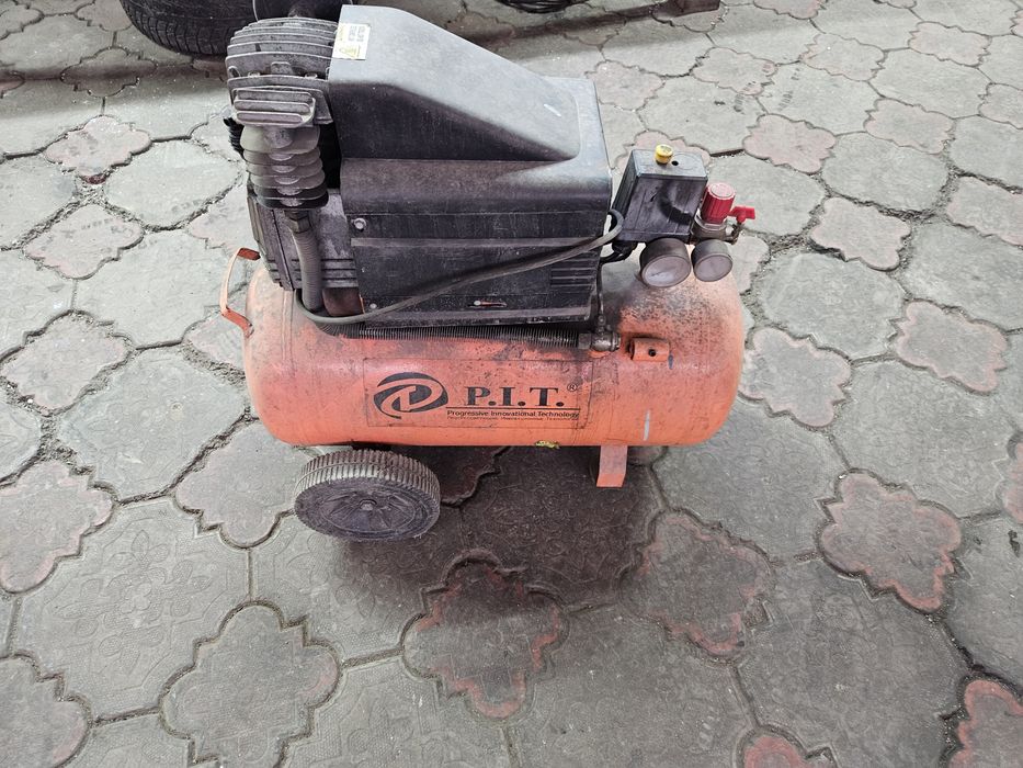 Продам компрессор на 50 литров