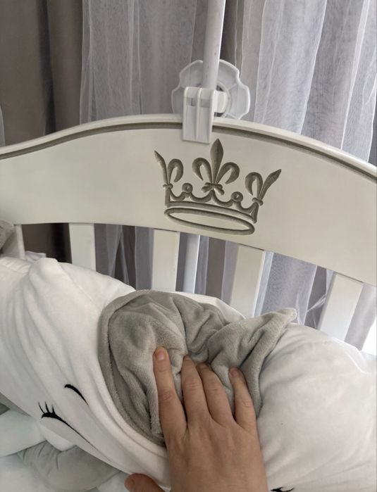 Детская кроватка с балдахином