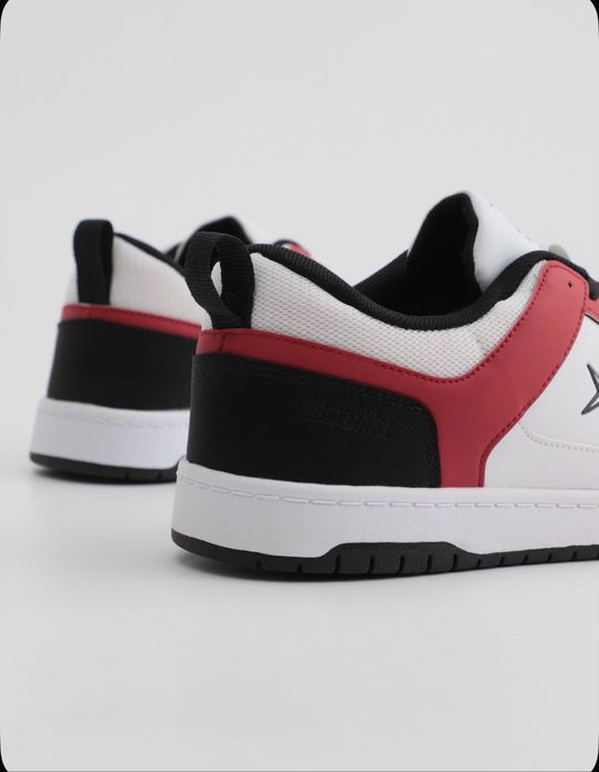 кроссовки kinetix