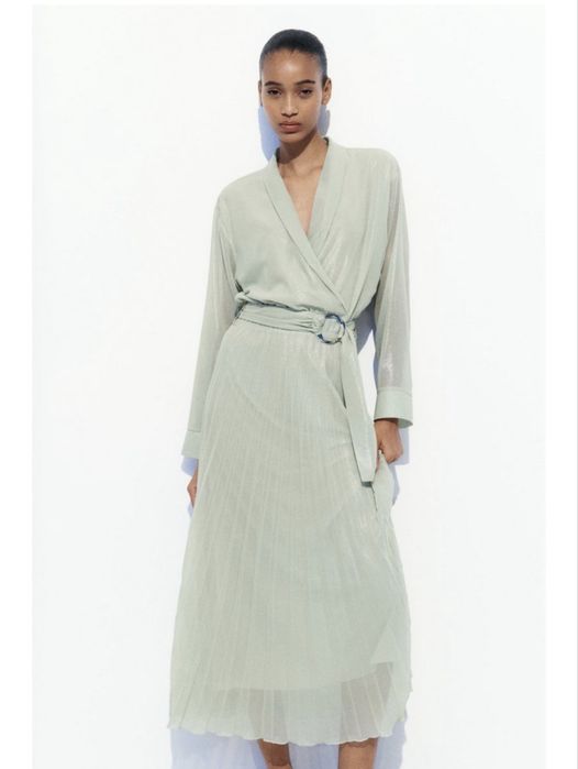 Продам летнее легкое платье от Zara