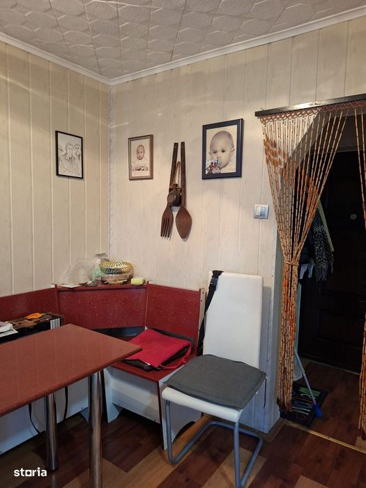 Vand apartament 3 camere et.2