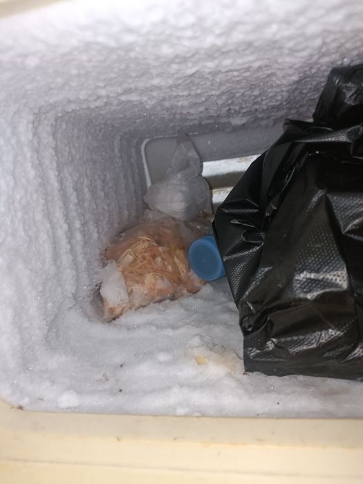 Продаётся холодильник состояние рабочее охлождает хорошо.