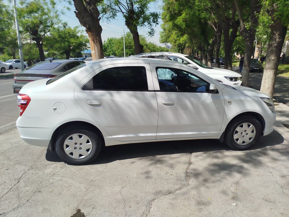 Chevrolet Cobalt 2022 — 4