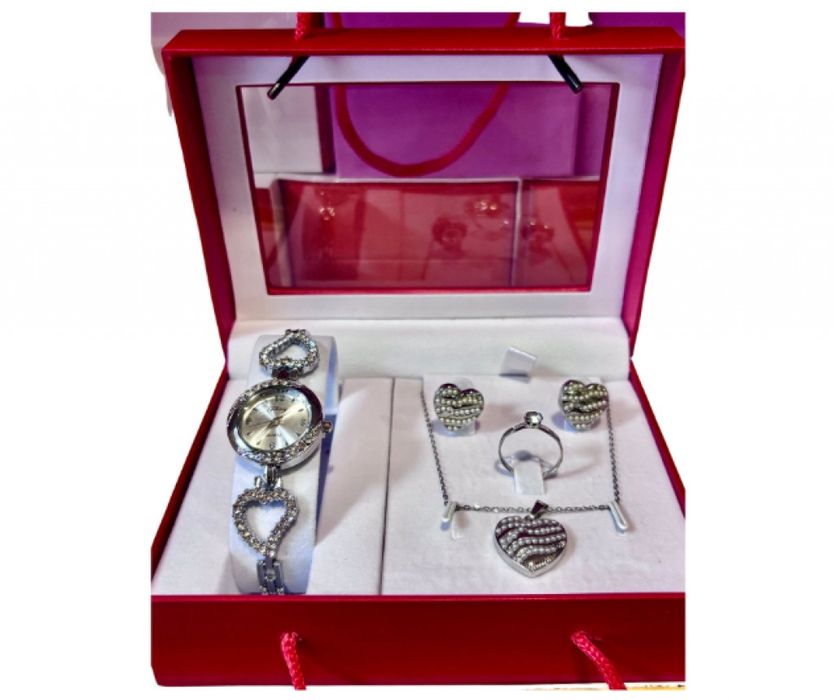 Дамски комплект бижута в сребристо или златисто