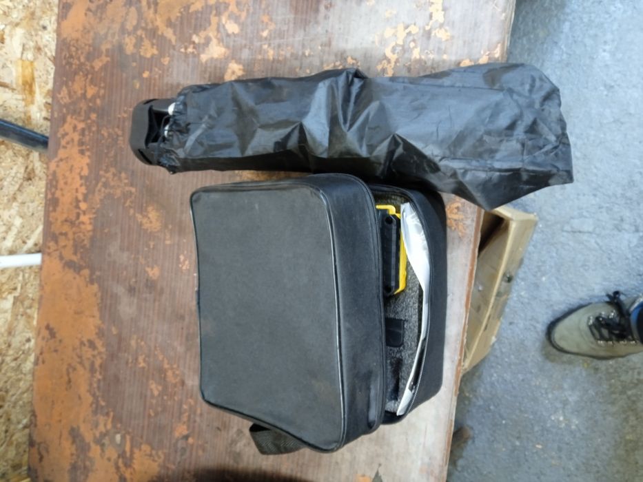 Продам новый лазерный уровень