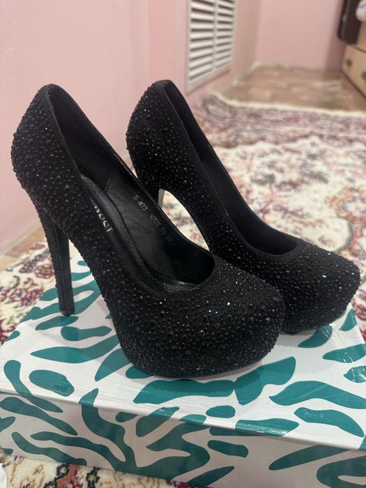 Туфли новый киілмеген 36 размер