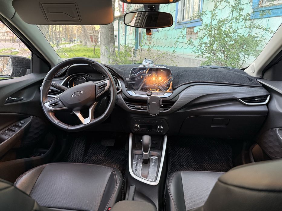 Продается автомобиль Chevrolet Onix