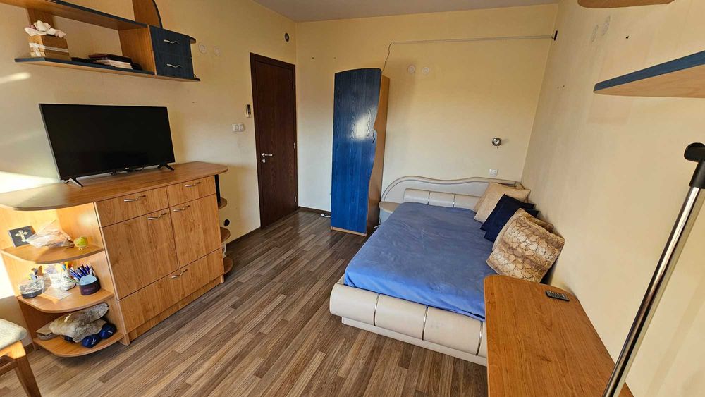 Дава се под наем Тристаен апартамент в Варна, Левски - 78 кв.м за 612 € - Снимка #12