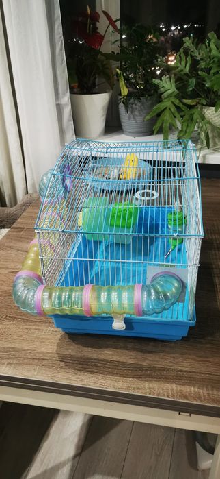 Продам большую клетку