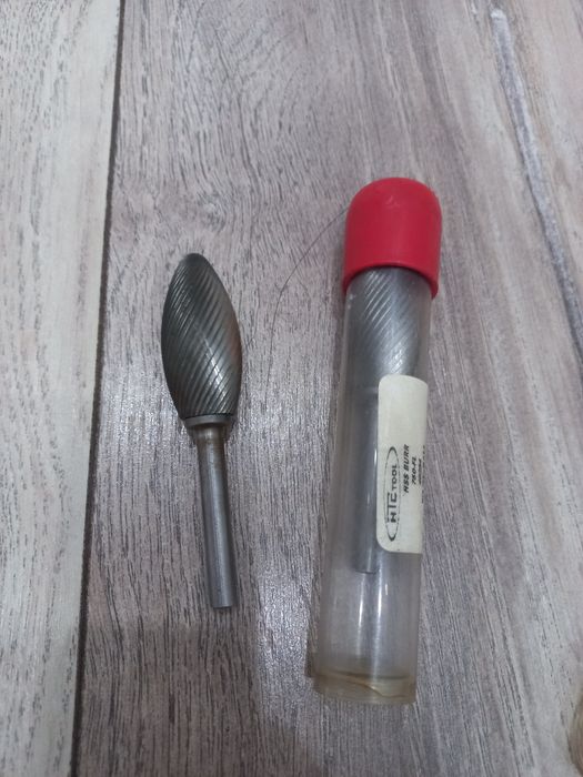 Продам металлический щётка!