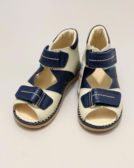 Детские сандалии