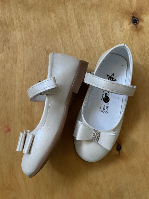 Туфли для принцессы размер 24