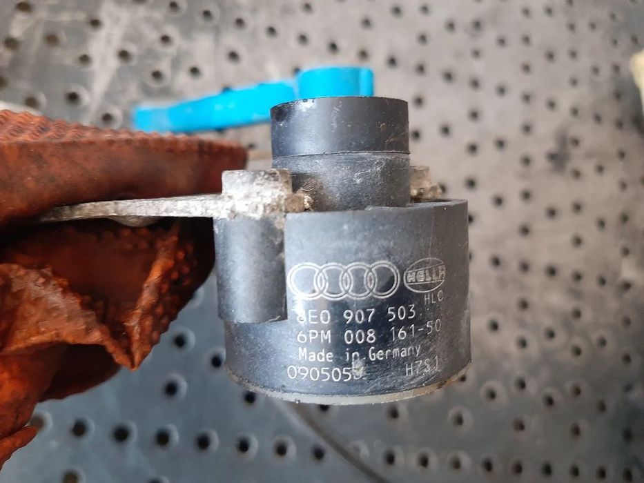 senzor balast nivel  xenon audi a4 b7 8e0907503