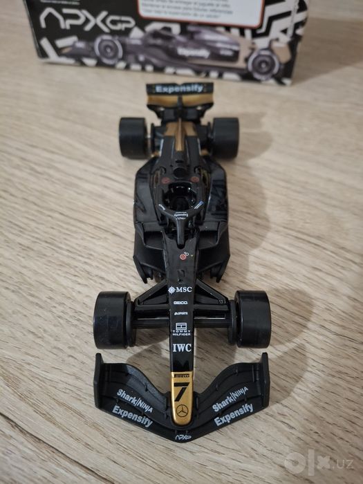 Болид APXGP Sonny Hayes F1 1:43 Die-Cast Maisto x McDonald's F1 movie