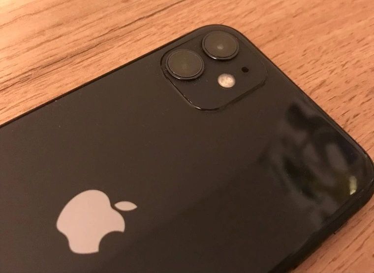 Iphone 11 продам.
