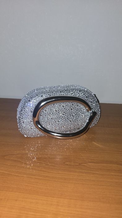 Vand geanta/clutch elegant argintiu NOU