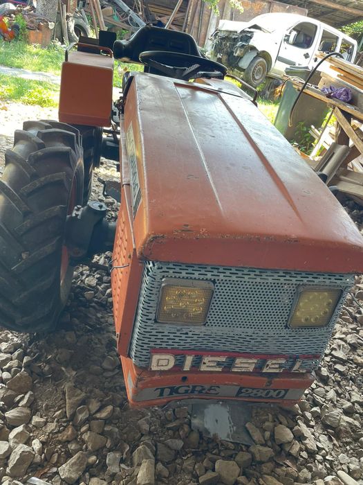 Tractoras Antonio Carraro di G