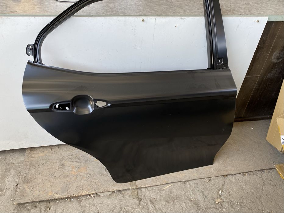 Крылья на Тойота Камри 70/75