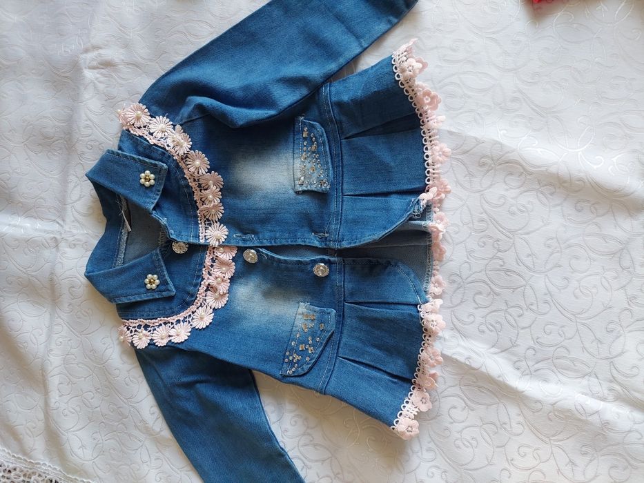 Спортивный костюм на девочку