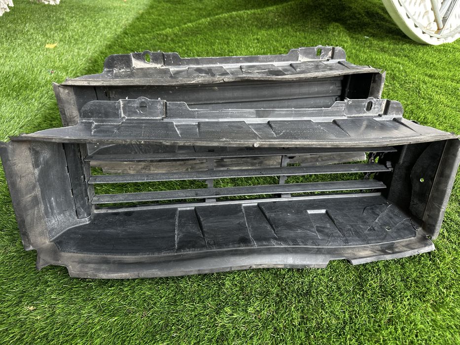 Grilă activă dacia logan 3.sandero 3.jogger..cod:214F60895.R.