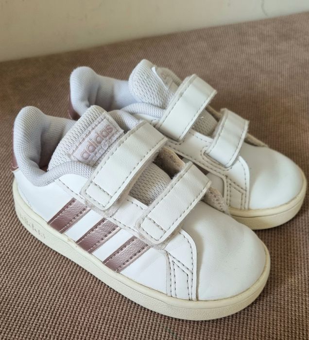 Adidas mărimea 23