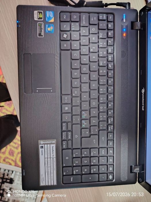 Игравой ноутбук packard bell сотилади  90$.