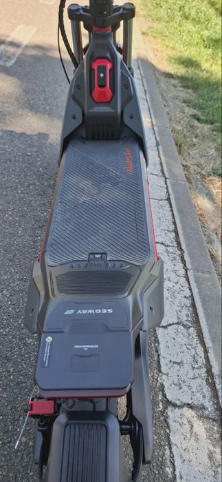 Vând trotinetă electrică