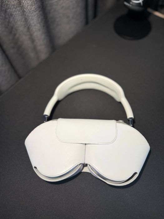 Airpods Max gen 1