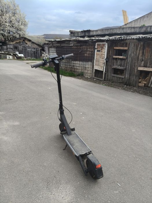 vand trotineta navee s60