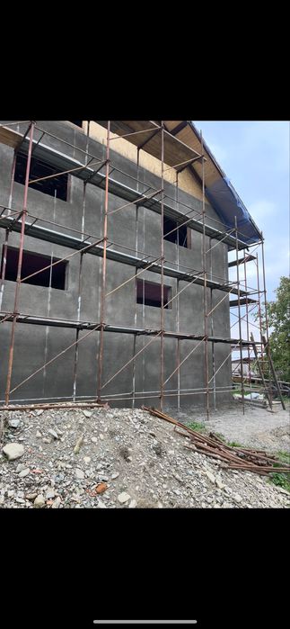 Tencuiala mecanizata clasica pe baza de nisip var si ciment