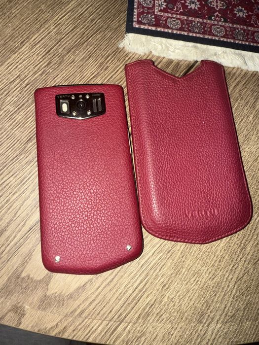 vertu constellation V малиновый верту