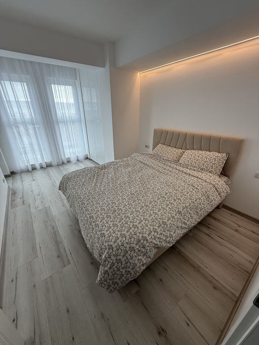 Inchiriez apartament, bloc nou , Alexandru cel Bun